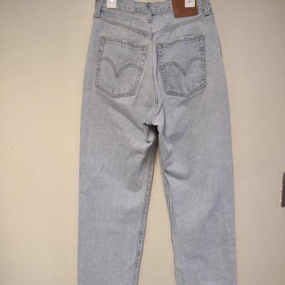 Levi's Vintage Highrise Ribcage Straight Ankle Jeans Size 28W - Picture 2 of 15